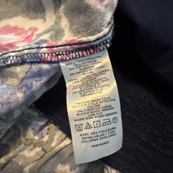 Loft multi color pattern sleeveless summer top, size M - Picture 7 of 7